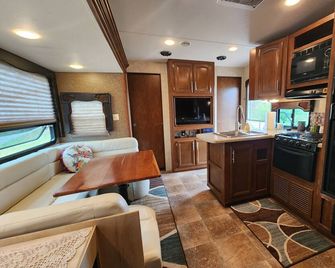 Slice of Paradise on Pine Island! - Bokeelia - Kitchen