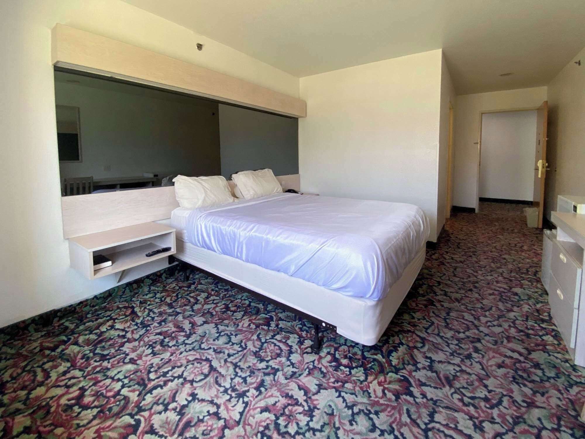 Studio 6 Mcalester Ok - South - McAlester - Bedroom