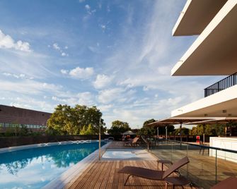 راديسون بلو هوتل، مونبيلير - مونبيلييه - حوض السباحة