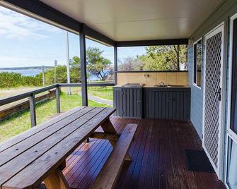 Nrma Shellharbour Beachside Holiday Park - Shellharbour - Balcony