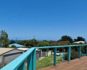 Big Heart- Large Seaview House- Free Wifi - Kilcunda - Balcón