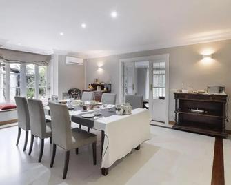 Villa Antumalal B&B - Málaga