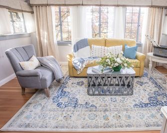 Hummingbird Estate - Central Point - Sala de estar