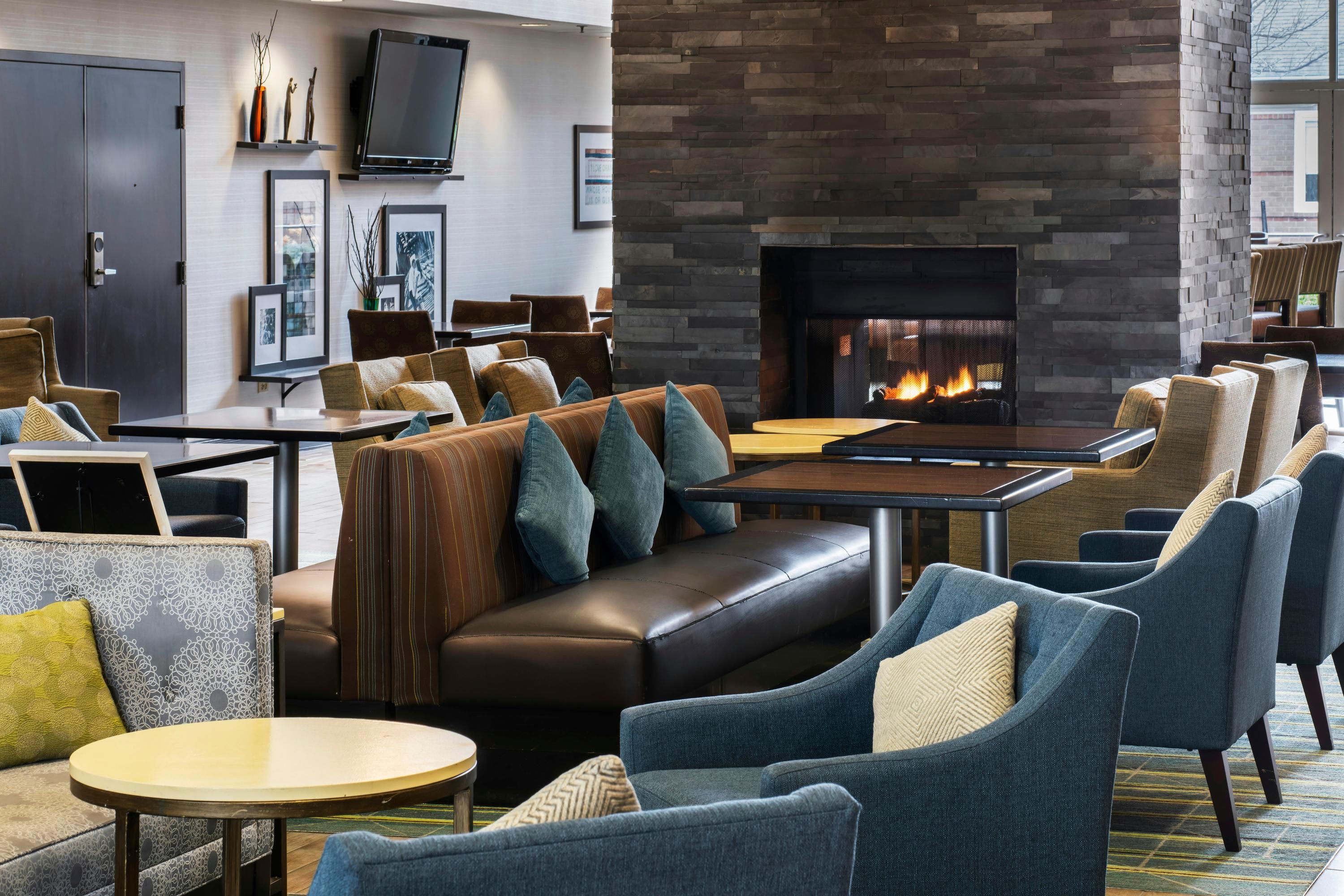 Hampton Inn & Suites Chicago/Lincolnshire - Lincolnshire - Lounge