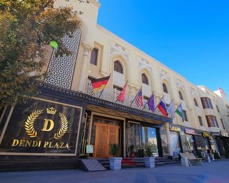 Dendi Plaza - Bujara - Edificio