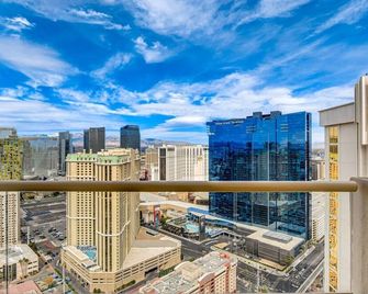Stunning 1br Strip Views & Balcony Suite 12701 - Las Vegas - Balcón