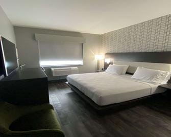 Best Western Plus City Line Hotel - Bronx - Bedroom