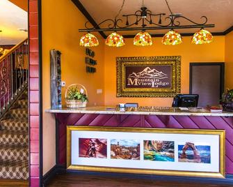 Mountain View Lodge - Parowan - Front desk