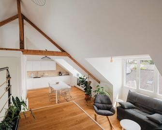 Logement calme proche centre ville - Rennes - Ruang tamu