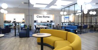 Air Rooms Rome Airport by HelloSky - Fiumicino - Sala de estar