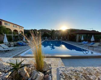 Daniel Hotel - Kalamaki - Pool