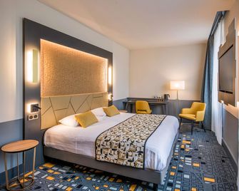 Mercure Rodez Cathédrale &Résidence managed by Mercure Rodez - Rodez - Bedroom