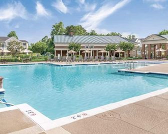 Greensprings Vacation Resort - Williamsburg - Pool