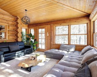 Waterfront - Family, Pool & Spa - Mille-Isles - Salon