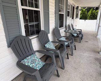 Beautiful historic home centally located to so many fun attractions! - Lincoln - Patio