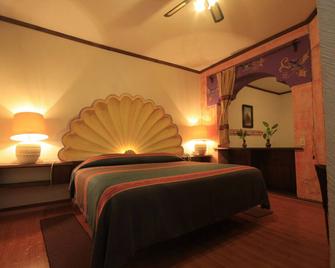 Hotel Regis - Uruapan - Schlafzimmer