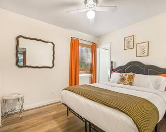 Salmon River Cabin #210 - Riggins - Bedroom