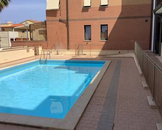 Apartment in residence 30 mt from the sea - San Vincenzo - Piscina