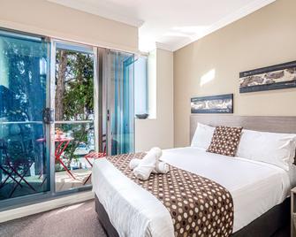 Best Western Plus Camperdown Suites - Sydney - Bedroom