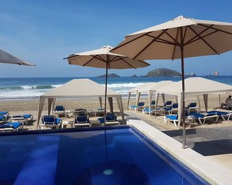 Luxury Villa with access to the Beach 3 - Ixtapa - Piscina