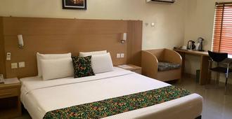 Adis Hotels Ibadan - Ibadan - Bedroom