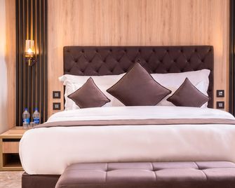 Alpine hotel and villas - Pālampur - Спальня