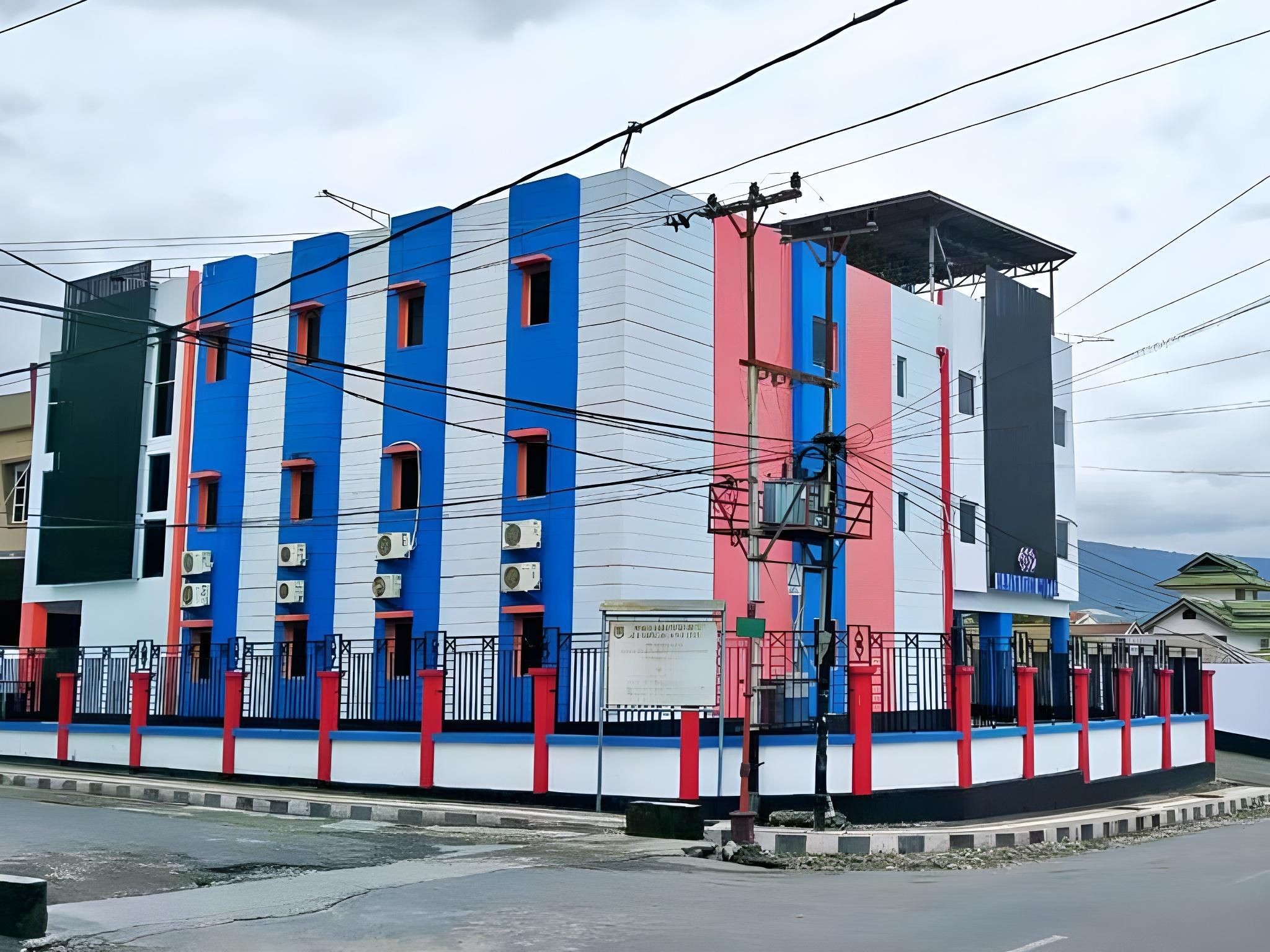 Karaton Luwuk Hotel - Luwuk - Edificio