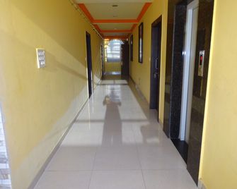 Hotel Shri Hari Prem - Nāthdwāra - Pasillo