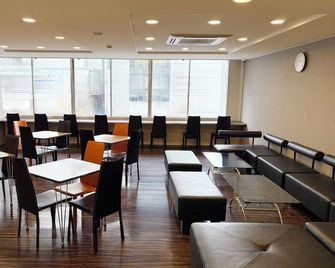 Green Rich Hotel Kagoshima Tenmonkan - Kagoshima - Εστιατόριο