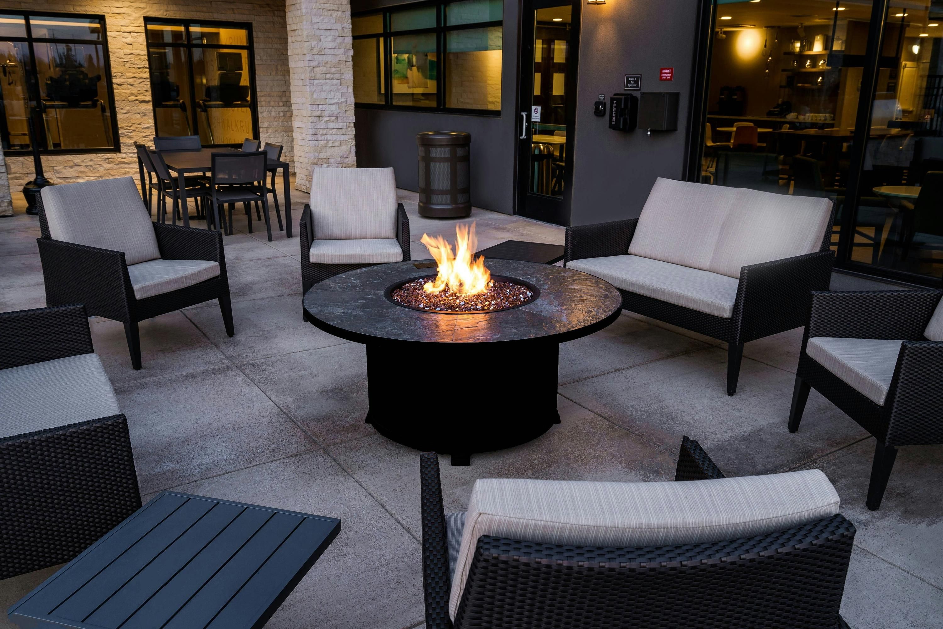 Residence Inn by Marriott Rocklin Roseville - Roseville - Патіо