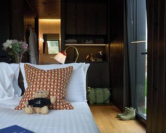 Mad Swans in The Mendips - Farrington Gurney