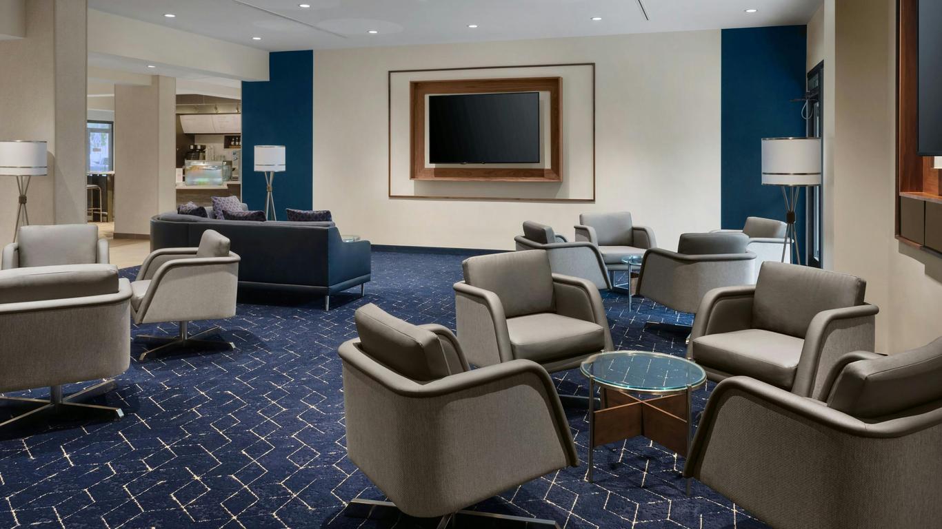 Courtyard by Marriott New Orleans Metairie