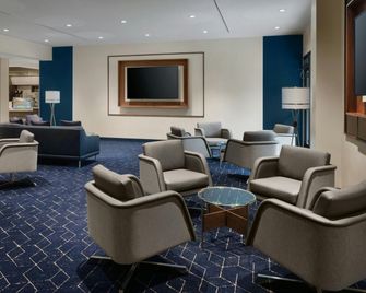 Courtyard by Marriott New Orleans Metairie - Metairie - Lounge