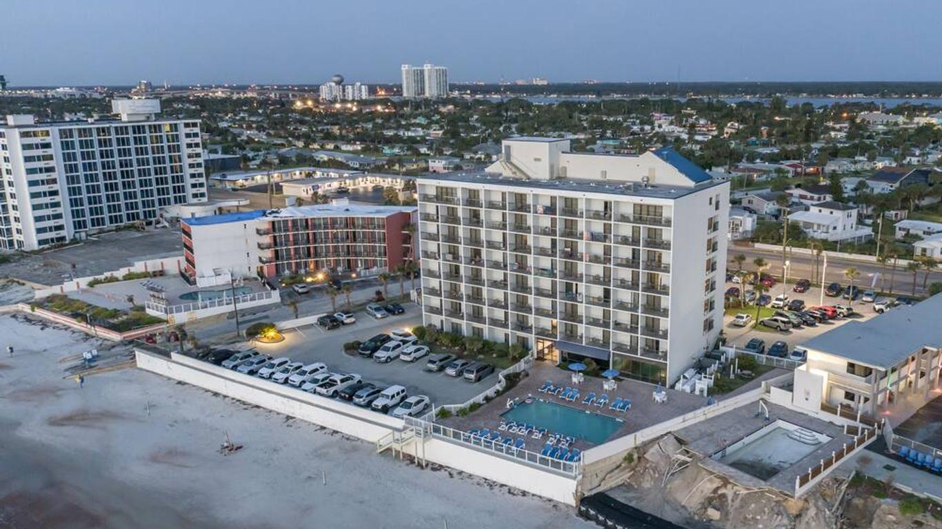 Tropical Winds Oceanfront Hotel