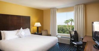 Fairfield Inn & Suites Houston Intercontinental Airport - Houston - Bedroom
