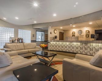 Comfort Inn & Suites - Medicine Hat - Oleskelutila