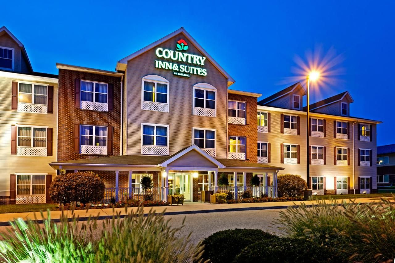 Country Inn & Suites by Radisson, York, PA