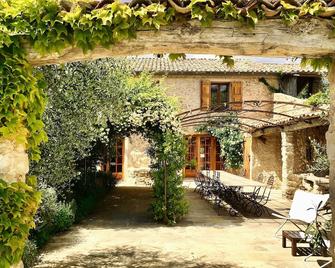 La Ferme du Petit Ségriès - Moustiers-Sainte-Marie - Innenhof