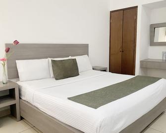 Hotel La Riviera - Culiacán - Phòng ngủ