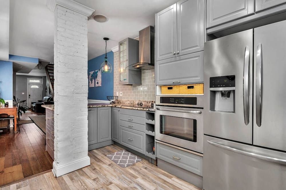 Johns Hopkins Historic Renovated home - Fells Point! - Baltimore - Kitchen