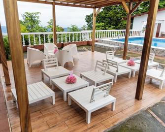 Summit 503 Rental Villas - Santa Tecla - Balcony
