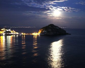 Punta Chiarito Resort - Forio