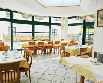 Gästehaus zur weißen Rose - Furth bei Gottweig - Restaurace