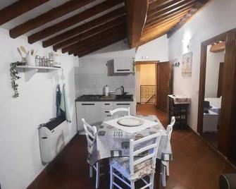 Alloggio Turistico di Patrizia - Bagnoregio - Sala pranzo