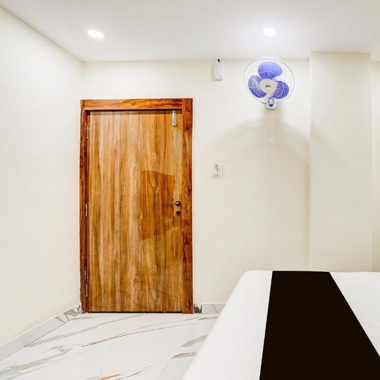 Pop 83916g Hotel Sapphire Grand image 1