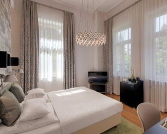 Boutiquehotel Dreesen - Villa Godesberg - Bonn - Sovrum