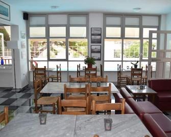 Erato Hotel - Agia Marina - Restaurace