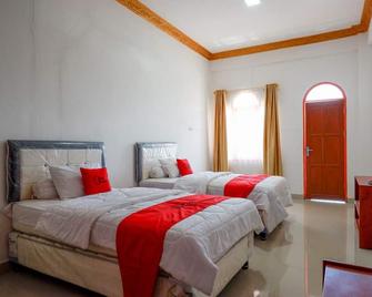 RedDoorz near Bolu Toraja - Rantepao - Habitación
