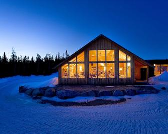 Stunning Post And Beam, Ski-in/Ski-Out Birchwood Penthouse. - Carrabassett Valley - Building