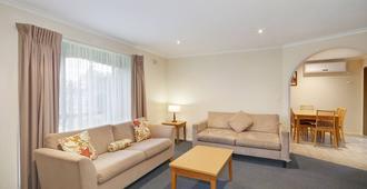 Parkwood Motel & Apartments - Geelong - Wohnzimmer